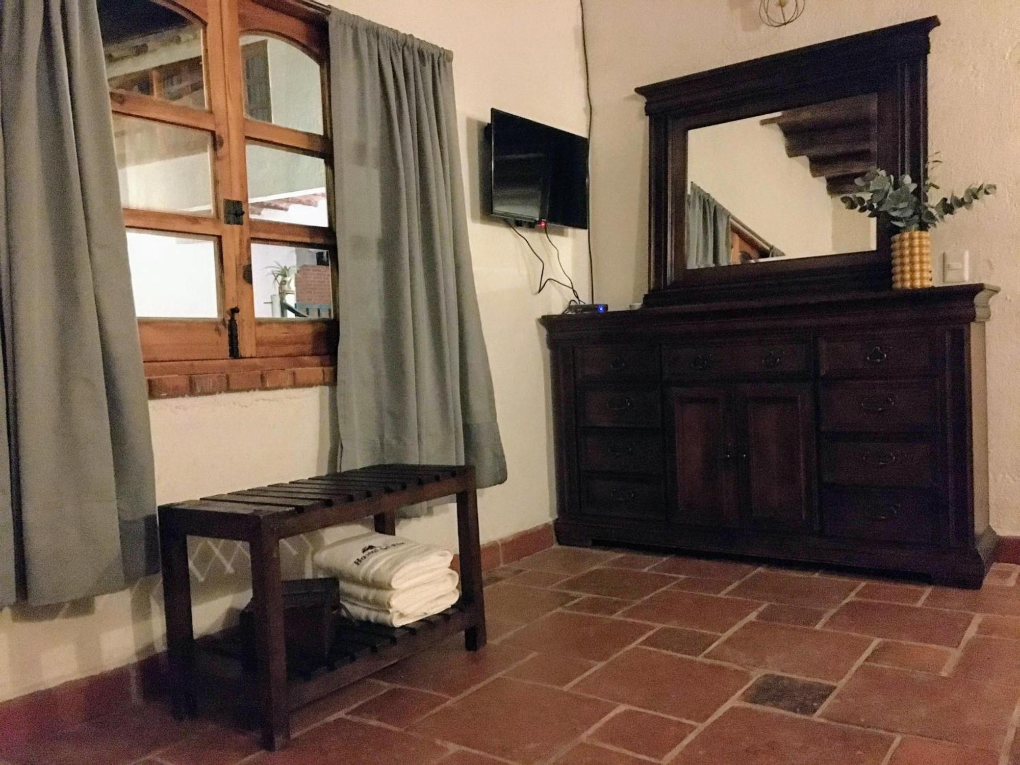 Hotel Del Rio กูอัสกา เด โอกัมโป ภายนอก รูปภาพ