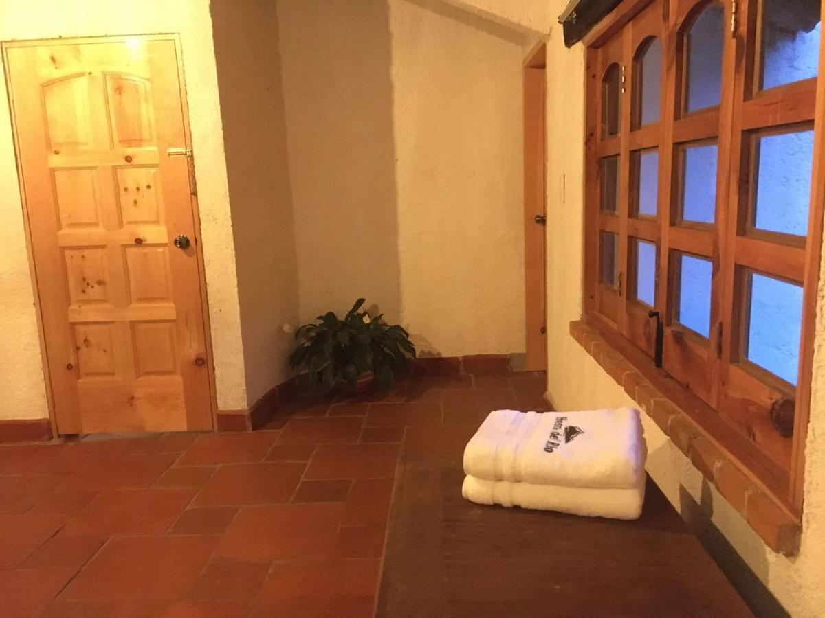 Hotel Del Rio กูอัสกา เด โอกัมโป ภายนอก รูปภาพ